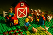 Lade das Bild in den Galerie-Viewer, lego stop motion bauernhof szene
